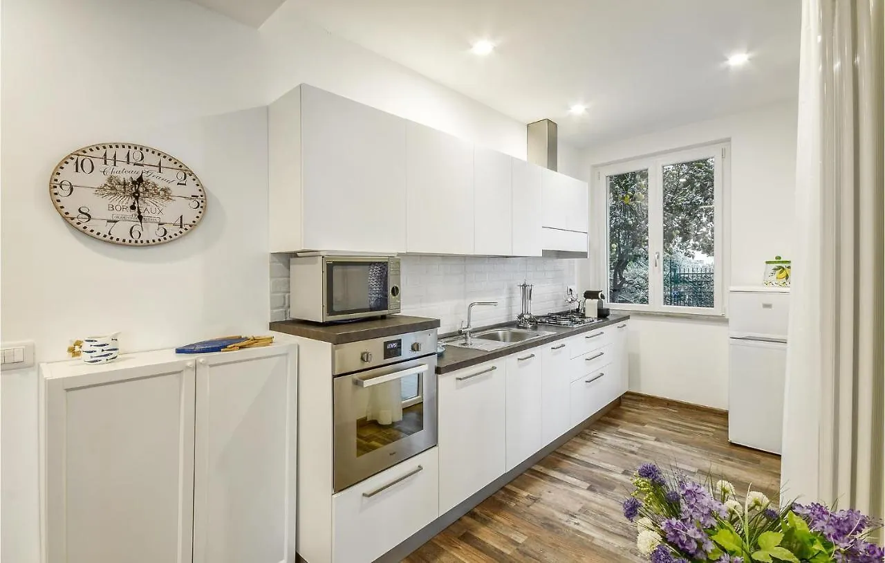Lovely Apartment In San Bartolomeo Di Leiv Olaszország