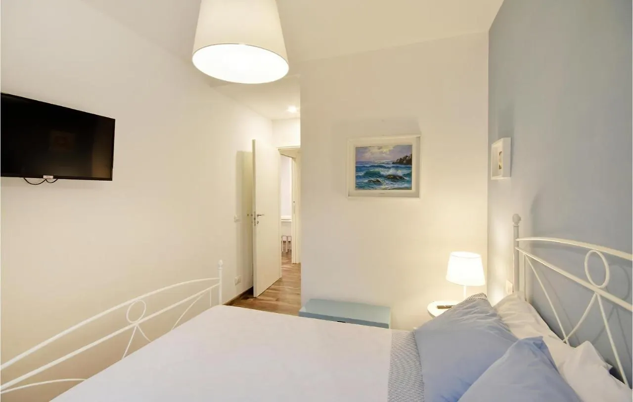 Lovely Apartment In San Bartolomeo Di Leiv